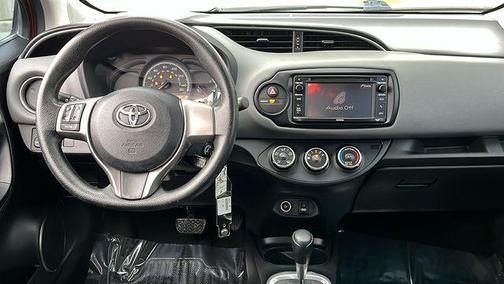 2015 Toyota Yaris LE