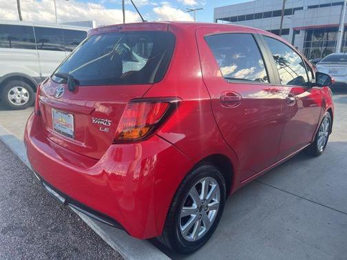 2015 Toyota Yaris LE