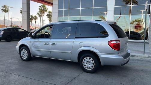 Bright Silver Metallic 2006 Chrysler Town & Country Base