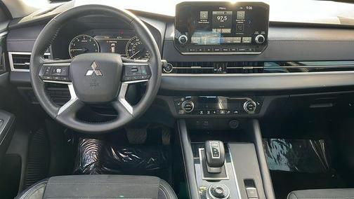2023 Mitsubishi Outlander SE 2.5 2WD