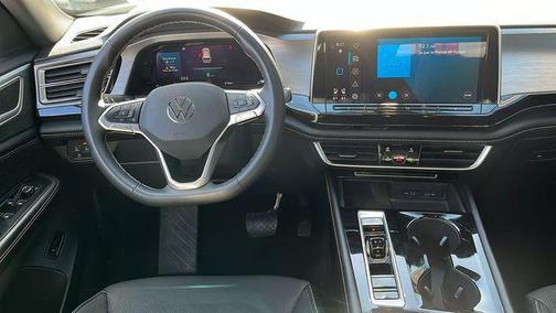 Opal White Pearl 2024 Volkswagen Atlas Cross Sport 2.0T SE w/Technology