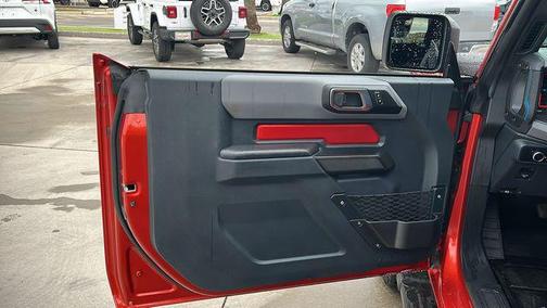 Hot Pepper Red Metallic Tinted Clearcoat 2024 Ford Bronco Black Diamond