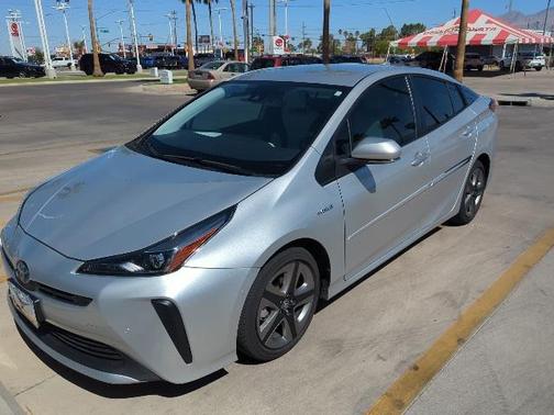 2021 Toyota Prius XLE