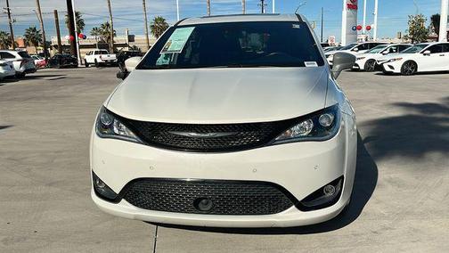 2020 Chrysler Pacifica Touring