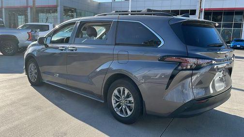 2024 Toyota Sienna XLE 7 Passenger