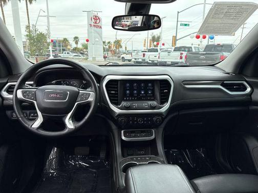 2023 GMC Acadia FWD SLT