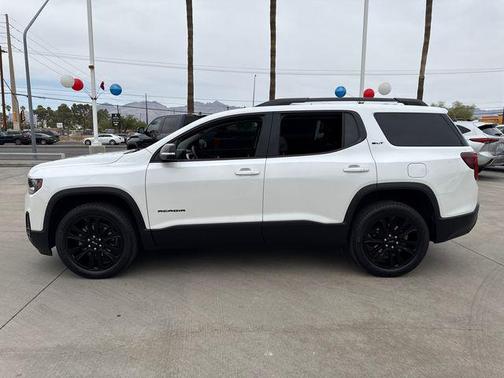 2023 GMC Acadia FWD SLT