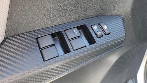 Classic Silver Metallic 2014 Toyota RAV4 LE