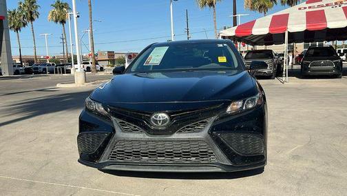 Midnight Black Metallic 2022 Toyota Camry SE