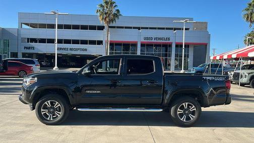 Midnight Black Metallic 2018 Toyota Tacoma TRD Sport