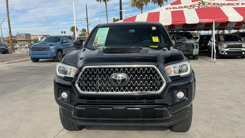 Midnight Black Metallic 2018 Toyota Tacoma TRD Sport