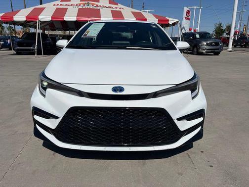 2023 Toyota Corolla Hybrid SE