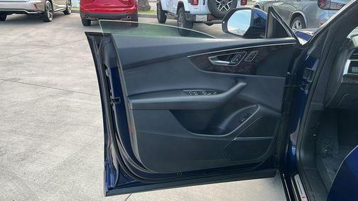 DARK BLU 2019 Audi Q8 3.0T Premium Plus