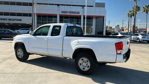 2016 Toyota Tacoma SR
