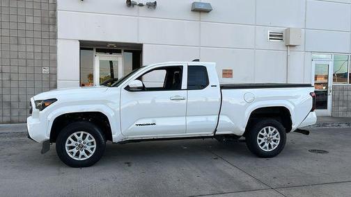 Ice Cap 2025 Toyota Tacoma SR5