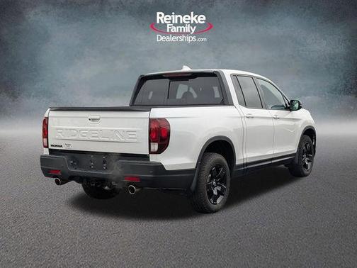 Platinum White 2026 Honda Ridgeline Black Edition