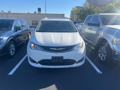2018 Chrysler Pacifica Touring-L Plus