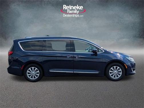 2018 Chrysler Pacifica Touring-L Plus