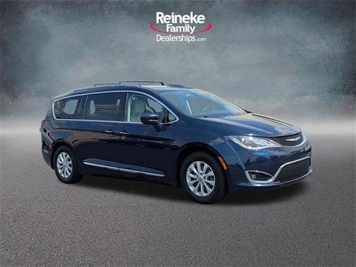 2018 Chrysler Pacifica Touring-L Plus