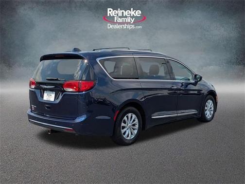 2018 Chrysler Pacifica Touring-L Plus
