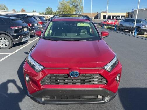 2022 Toyota RAV4 Hybrid XLE Premium