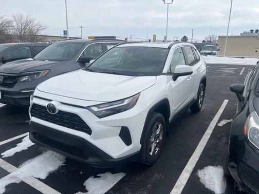 2023 Toyota RAV4 XLE
