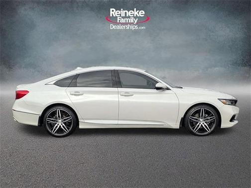 2022 Honda Accord Touring 2.0T