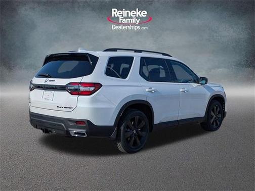 2025 Honda Pilot Black Edition