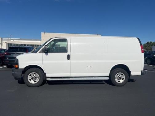 2017 GMC Savana 2500 Work Van