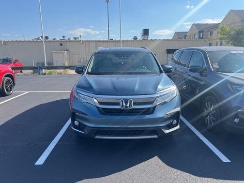 2020 Honda Pilot Touring 8-Passenger
