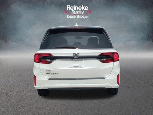 Platinum White Pearl 2026 Honda Odyssey EX-L