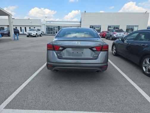 2020 Nissan Altima 2.5 SR