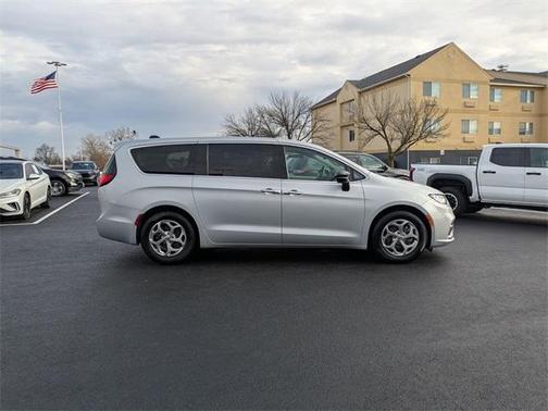 2024 Chrysler Pacifica Limited