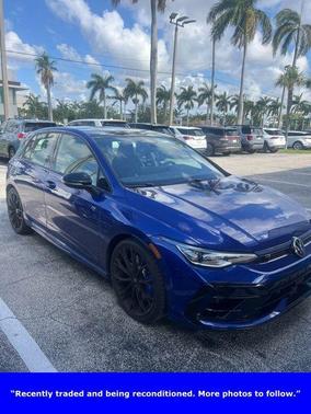Lapiz Blue Metallic 2026 Volkswagen Golf R 2.0T