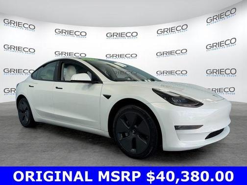 Pearl White Multi 2023 Tesla Model 3 Base