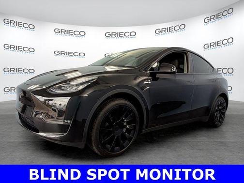 Black 2023 Tesla Model Y Long Range