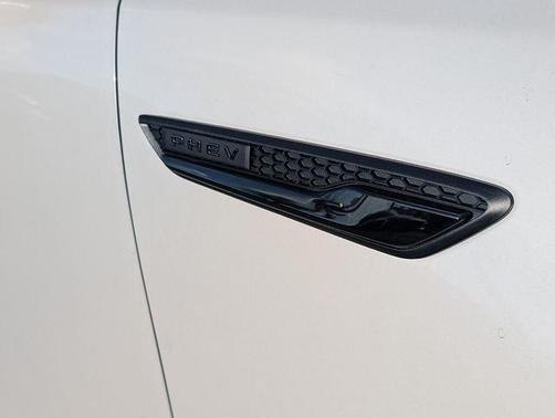 Rhodium White Premium 2026 Mazda CX-70 SC