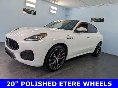 Bianco 2023 Maserati Grecale Modena