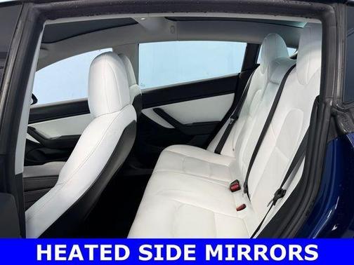 Deep Blue Metallic 2018 Tesla Model 3 Performance