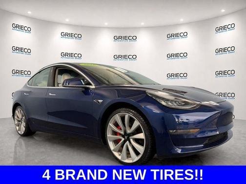 Deep Blue Metallic 2018 Tesla Model 3 Performance