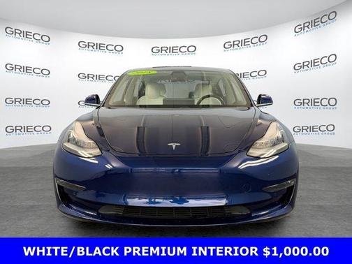 Deep Blue Metallic 2018 Tesla Model 3 Performance