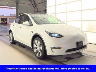 Pearl White Multi 2023 Tesla Model Y Long Range