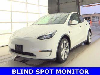 Pearl White Multi 2023 Tesla Model Y Long Range