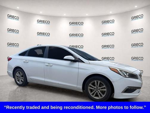Quartz White Pearl 2015 Hyundai SONATA SE