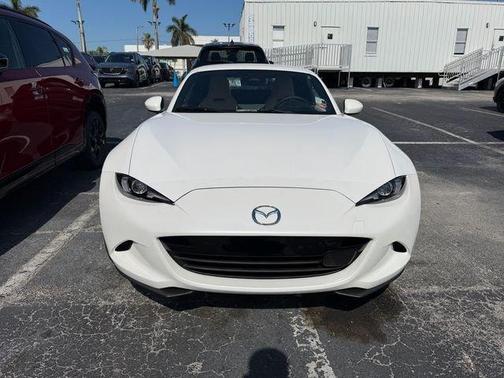 Snowflake White Pearl 2026 Mazda MX-5 Miata Grand Touring