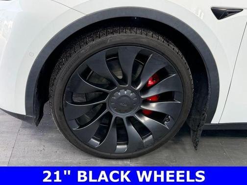 Pearl White Multi 2022 Tesla Model Y Performance