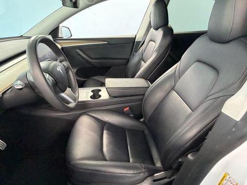 Pearl White Multi 2022 Tesla Model Y Performance