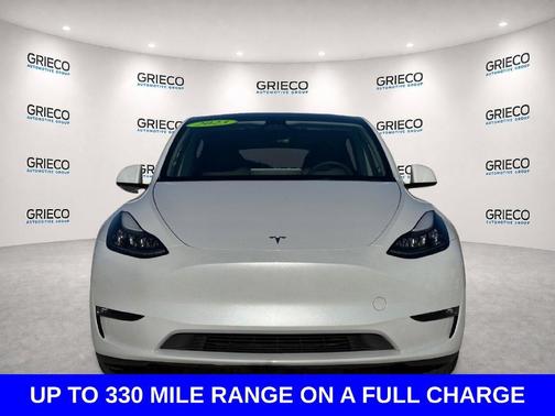 Pearl White Multi 2023 Tesla Model Y Long Range