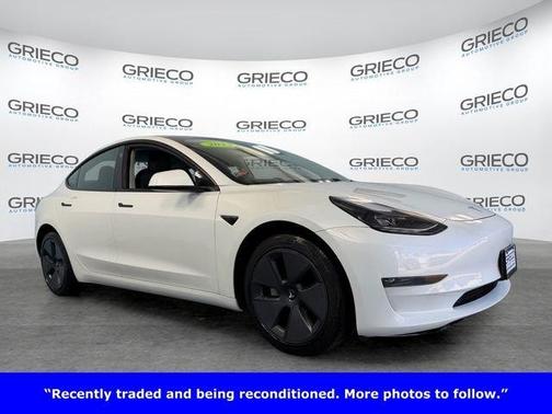 Pearl White Multi 2023 Tesla Model 3 Base