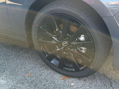 Polymetal Gray Metallic 2026 Mazda Mazda3 2.5 S Carbon Edition